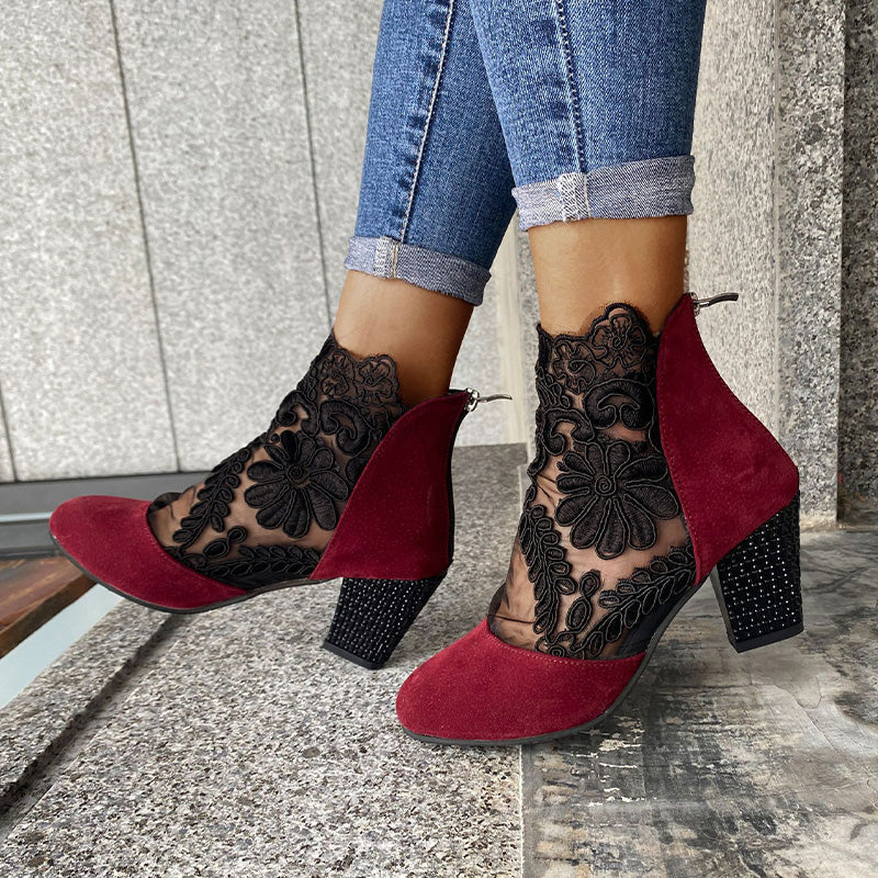 Julia | Botines elegantes de encaje con tacón