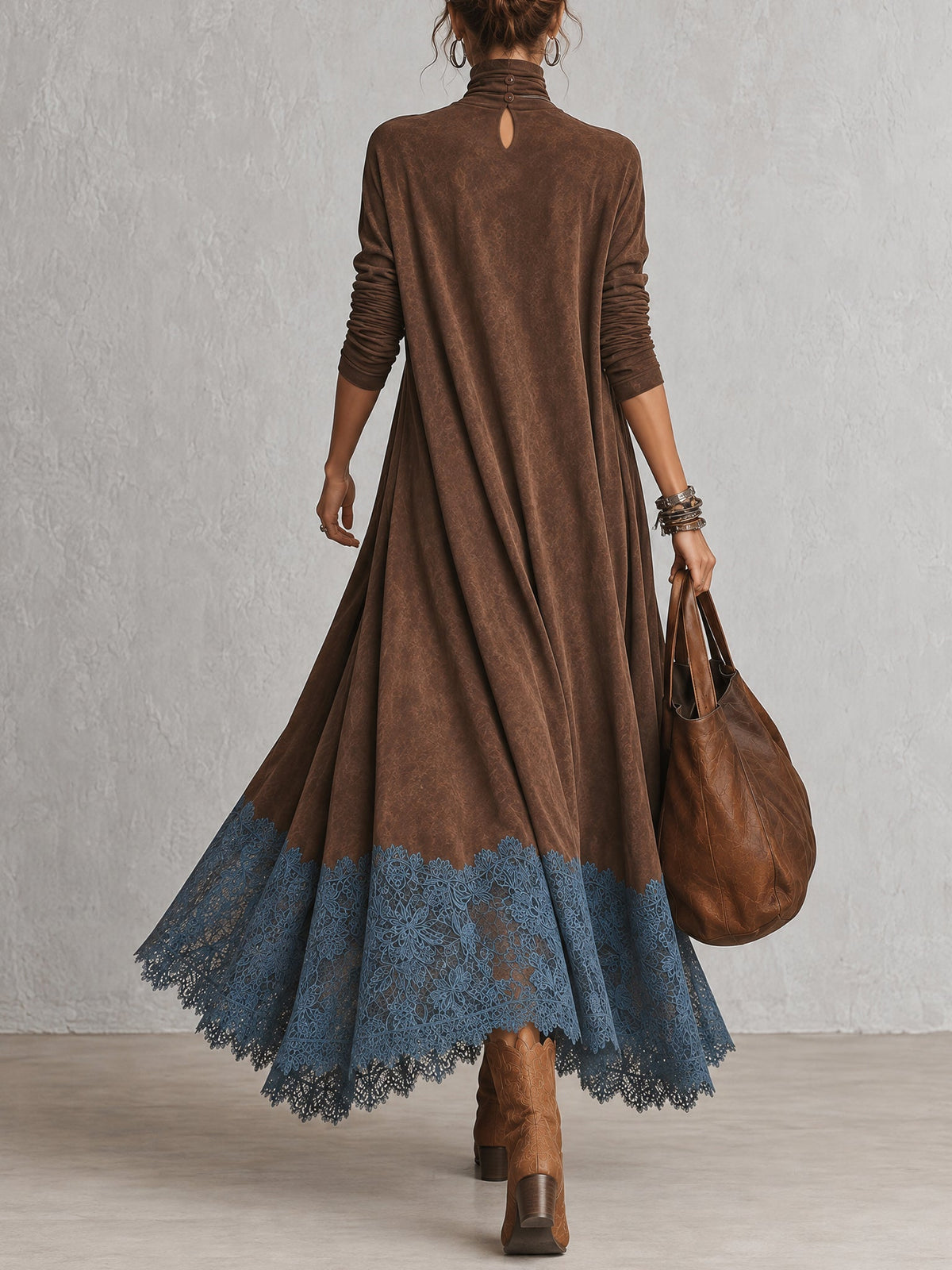 Leonora | Abito Maxi con Orlo in Pizzo e Maniche Arricciate