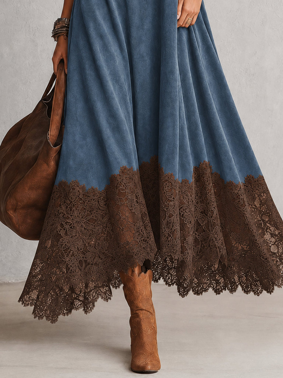 Leonora | Abito Maxi con Orlo in Pizzo e Maniche Arricciate