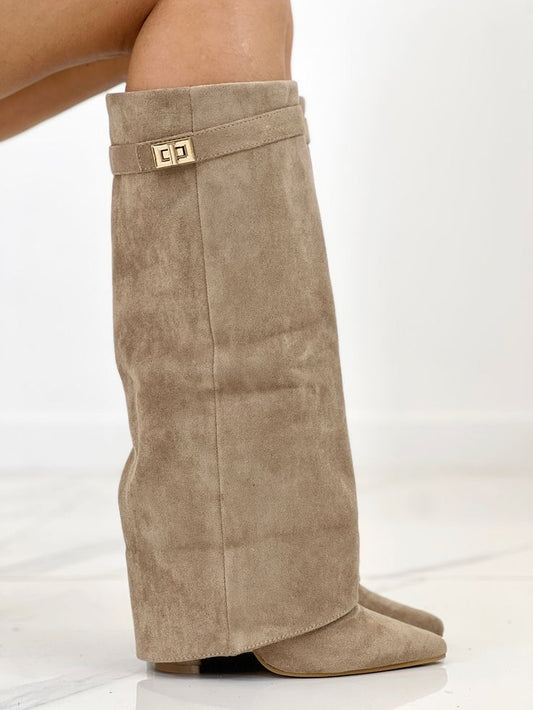 Ada | Botas de ante caqui