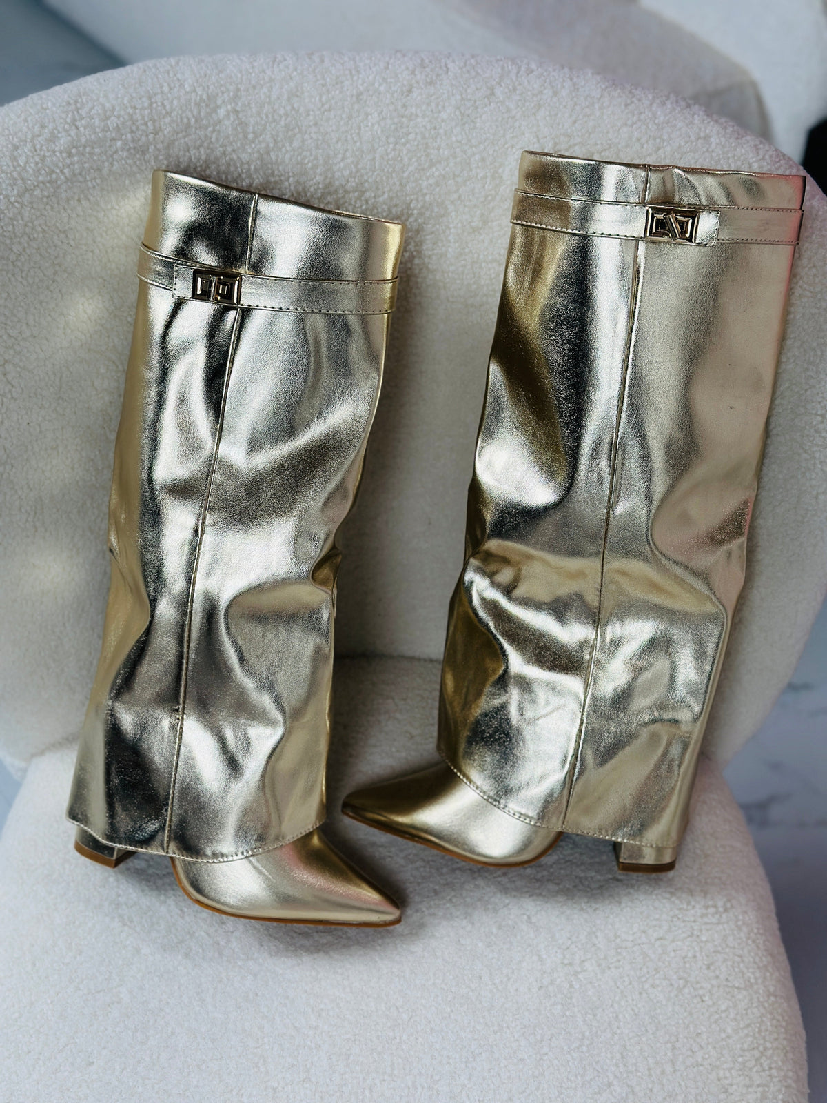 Nina | Botas de cuero dorado
